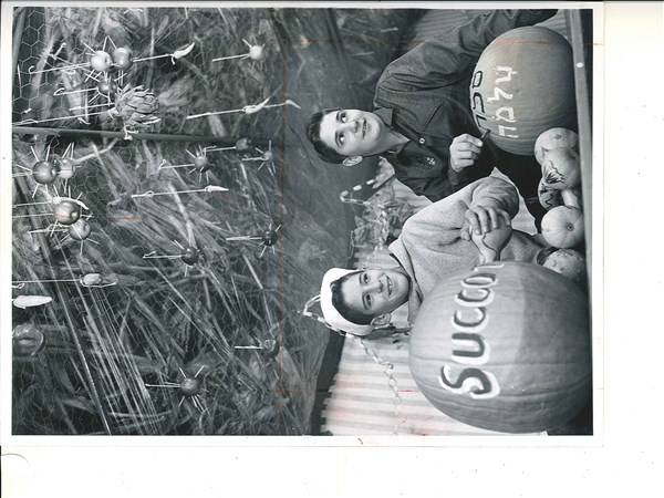 Monday Memories: Festive temporary shelters celebrated Jewish faith, harvest