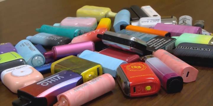 Generational nicotine ban proposal discussed at town meeting