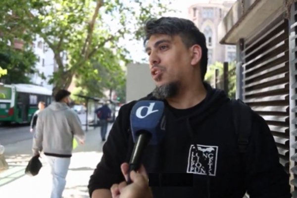 ‘’Ninguno se percibe negro hasta que le toca‘’, la genial reflexión de un hombre que se acaba de quedar sin trabajo