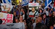 Liberan a primer grupo de rehenes israelies tras acuerdo de alto al fuego