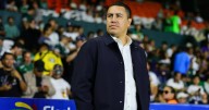¡Alerta! Pumas ya contacta a su nuevo entrenador; esto debe pasar para que Efraín Juárez salga del club