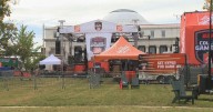 Vanderbilt fans celebrate as ESPN's College GameDay returns to Nashville