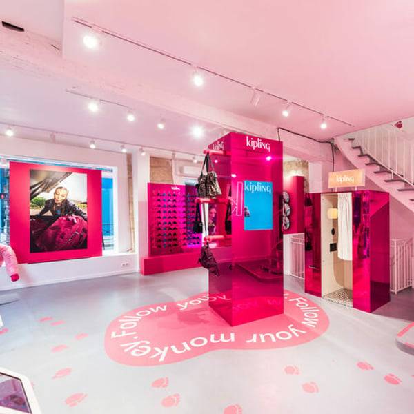 Kipling and its little monkeys return to the luggage scene