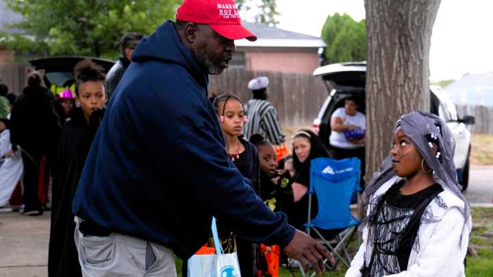 Shi Lee’s Trunk or Treat spreads warmth to hundreds of Amarillo kids