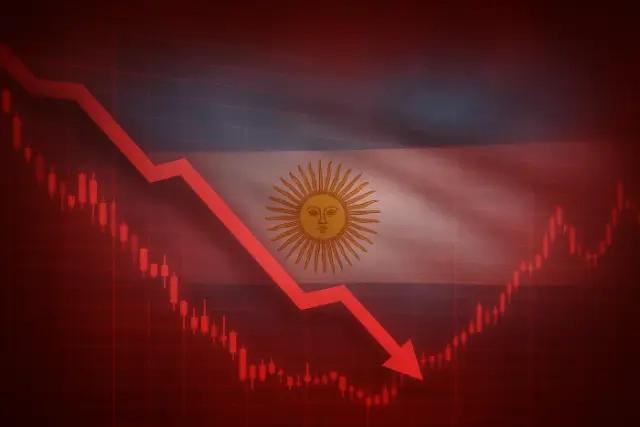 La probabilidad de que la Argentina caiga en recesión se mantiene casi en 100%