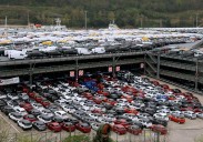 El puerto de Pasaia, entre los cinco mejores del Estado para el mercado de la automoción