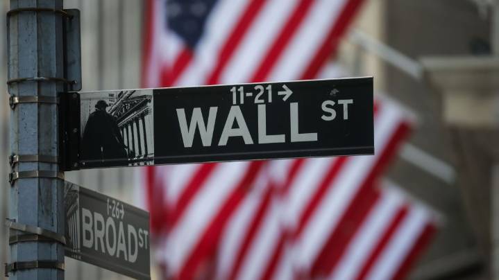 Cautela en Wall Street ante riesgo de cierre de gobierno de EE.UU.