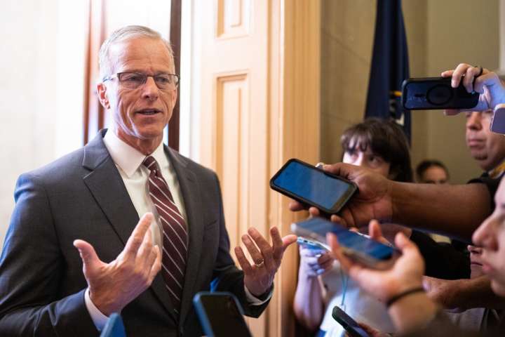 Bipartisan talks to end shutdown gaining steam, senators say