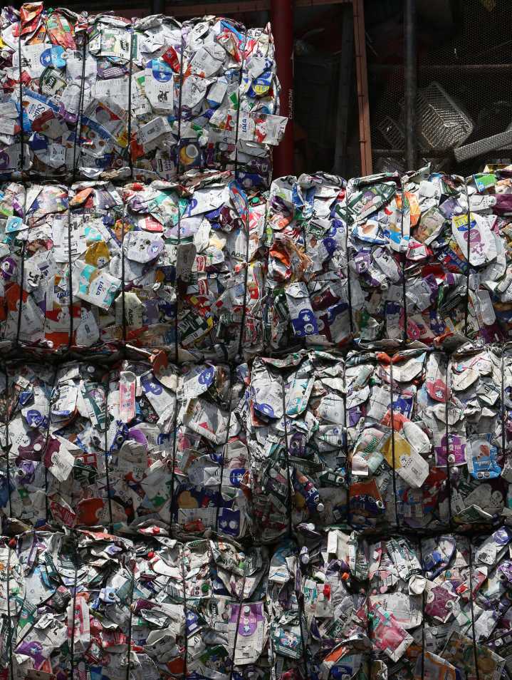 ONGs acusan al Gobierno mexicano de beneficiar a la industria plástica con iniciativas
