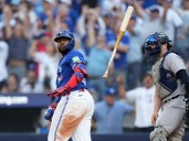 Vladdy emuló a su padre tras jonrón en postemporada