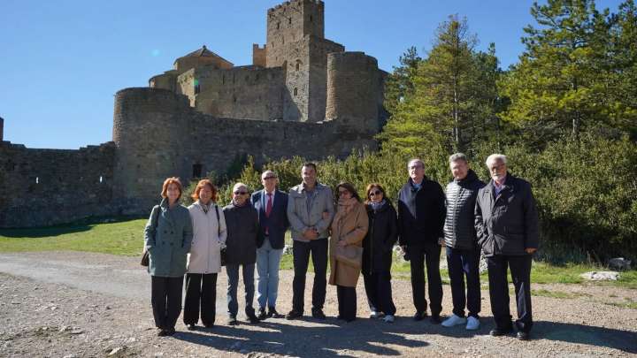 Los defensores del Pueblo de España analizan en Zaragoza la vulnerabilidad en las aulas