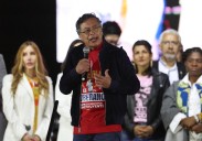 Petro acusa a EE UU de «aliarse con la mafia» y pide a los colombianos que no se dejen «chantajear»