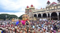 Mysuru Dasara 2025 'Jamboo Savari' Live: Thousands Gather To Watch 'Abhimanyu' Carry Idol Of Goddess Chamundeshwari