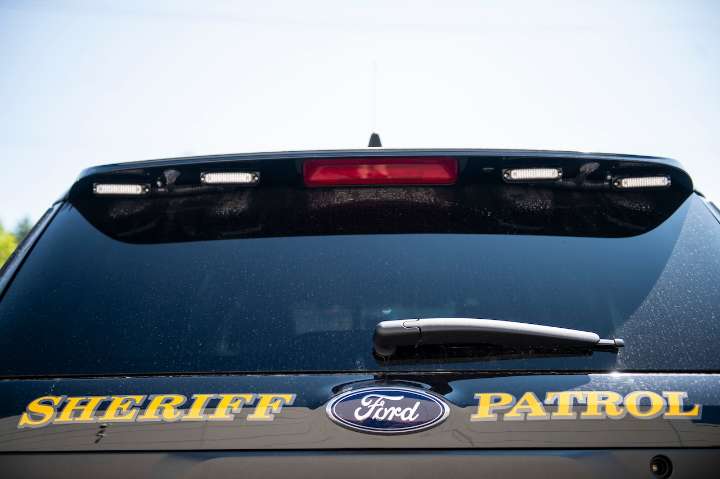 Auburn pedestrian struck, killed by truck while walking down US