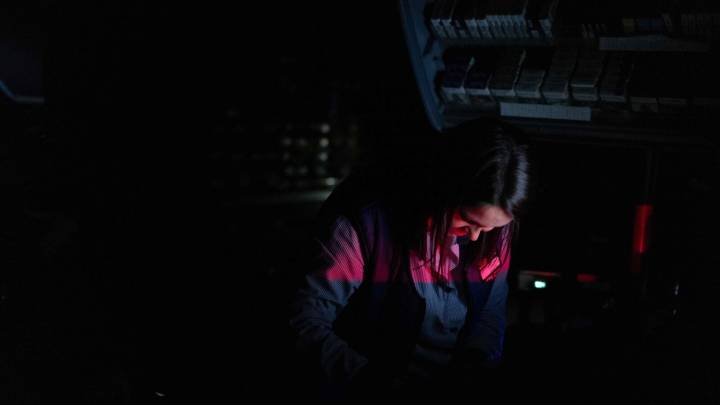 Russia batters Ukraine's energy facilities with missiles, causes blackouts
