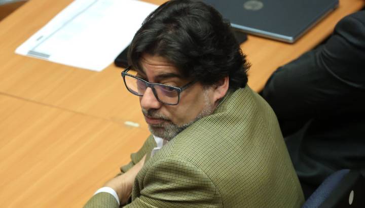 Tribunal reabre investigación contra Daniel Jadue en el caso Farmacias Populares y suspende la preparación del juicio oral