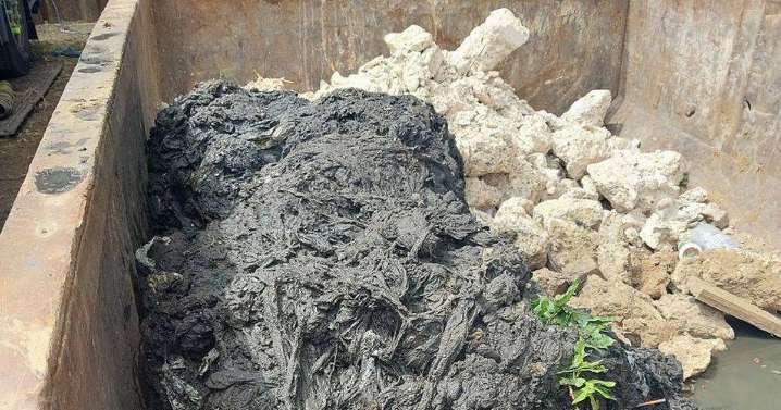 The disgusting fatberg weighing same as 8 double-decker buses that was blocking a West London sewer