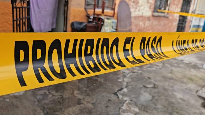 Joven acuchilla a su exnovia de 18 años en Guadalajara; papá de la víctima también fue herido al intentar defenderla