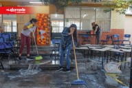 Sanitizan escuelas para prevenir contagios de virus que obligó a cancelar clases