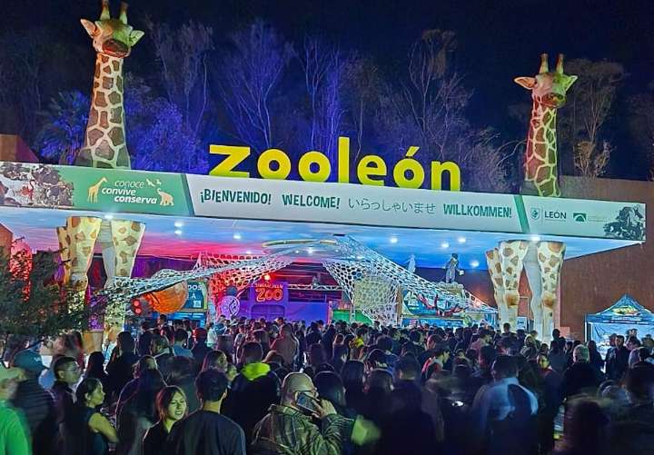 ACUSAN A ‘MONSTRUO’ DE ACOSAR A VISITANTE EN HALLOWEEN ZOO