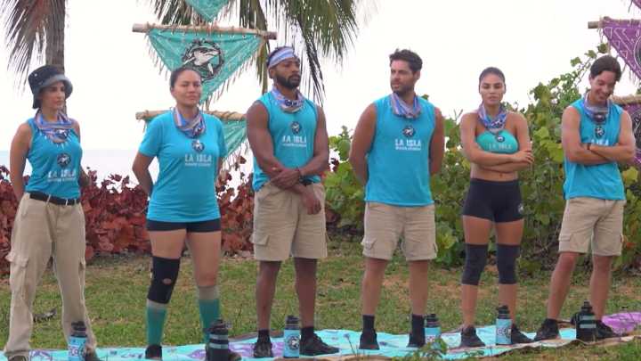 Galeano presenta al “nuevo miembro” de los Tiburones en La Isla