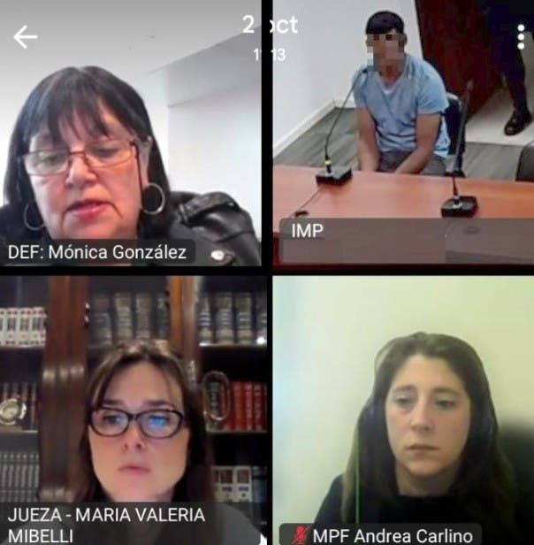 Tafí Viejo: simuló ayudar a un motociclista para robarle el celular