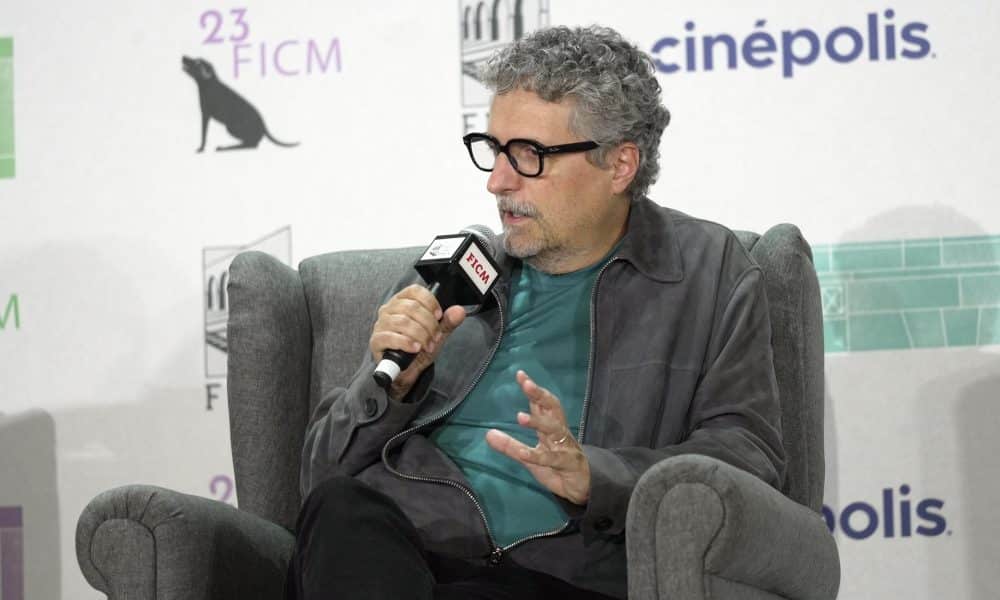 Kleber Mendonça: “Brasil necesita años para limpiar la noción fascista de los artistas”