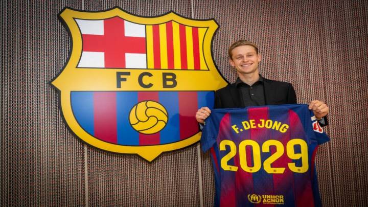 Frenkie de Jong renovó con Barcelona hasta el 2029