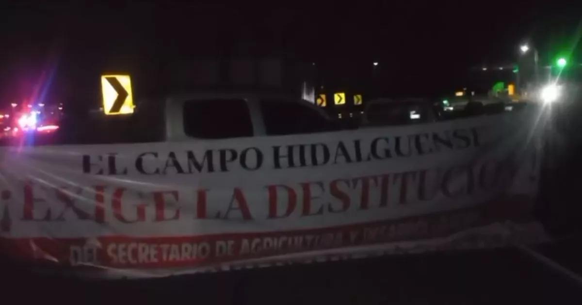 ¡Suman más de 10 horas de bloqueo! Sigue el cierre de Arco Norte por campesinos; cientos de conductores atrapados