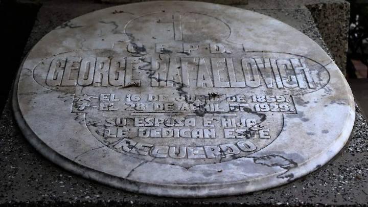 Epitafios, una manera de honrar la memoria de los seres queridos