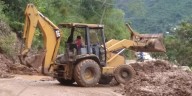 Reabren 4 carreteras en Sierra Sur, Mixteca y Costa; retiran derrumbes