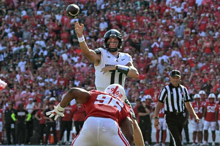 Following brutal career start, Michigan State’s backup QB shines