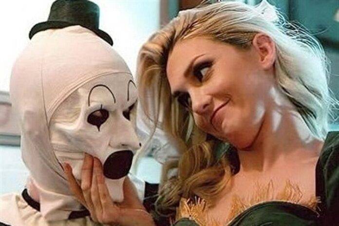 Actriz de ‘Terrifier’ alega que no le avisaron de la escena de desnudo en una demanda