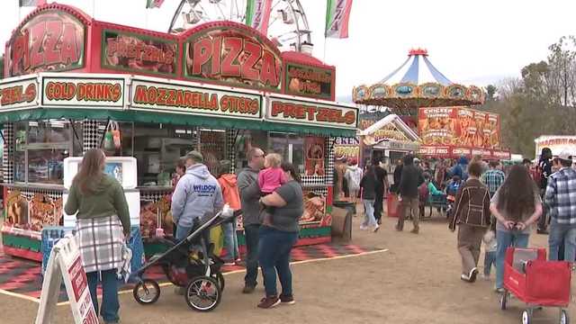 Lakes Region draw crowds over holiday weekend for Sandwich Fair, fall foliage