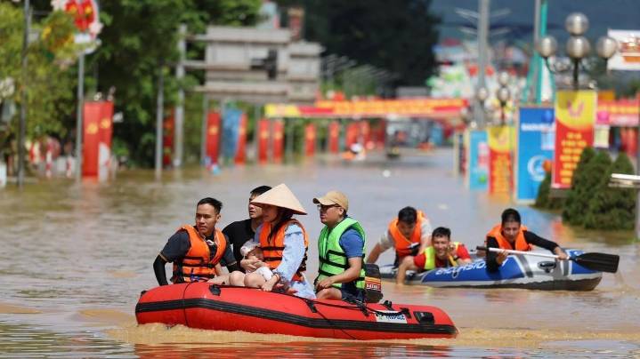 Torrential rains cause deadly flooding in northern Vietnam