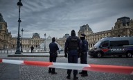 Francia aún no sabe quien robó joyas del museo de Louvre
