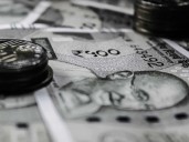 Fiscal deficit widens to Rs 5.73 lakh crore in April