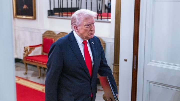 Trump estudia reformar el sistema de refugiados en EEUU para favorecer a personas blancas