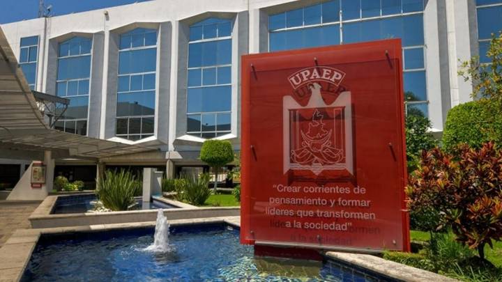 Hallan restos humanos de un feto en baños de la UPAEP; universidad de Puebla activa protocolos