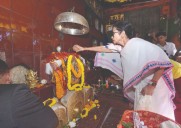 Mamata urges tourists to return to Darjeeling