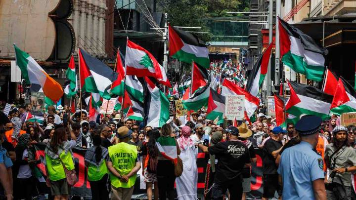 Pauline Hanson and Bronwyn Bishop accuse state and federal leaders of cowardice and appeasement as Sydney braces for a fresh wave of pro