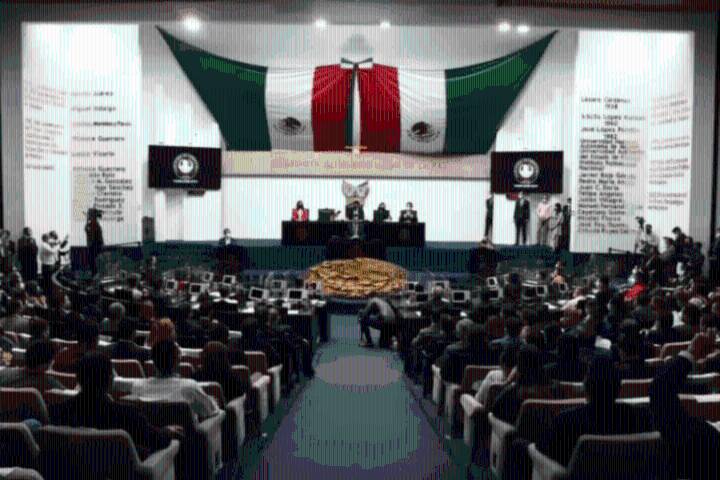 Empresa relacionada con dirigente de la CMIC obtiene licitación para demoler el Congreso