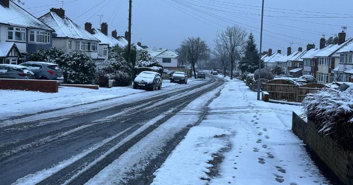 Exact date weather maps show UK could be covered in snow