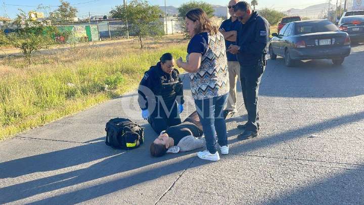 Mujer resulta lesionada tras ser atropellada en cruce de la avenida Imperio