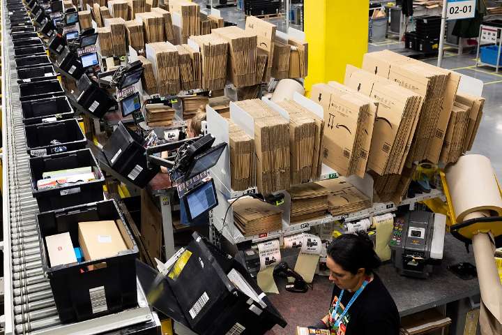 Amazon anuncia un ERE de 1.200 empleados en España en sus oficinas corporativas en Madrid y Barcelona