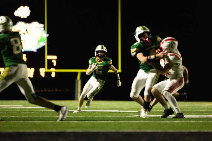 Doddridge surges in second half to stay undefeated with 21