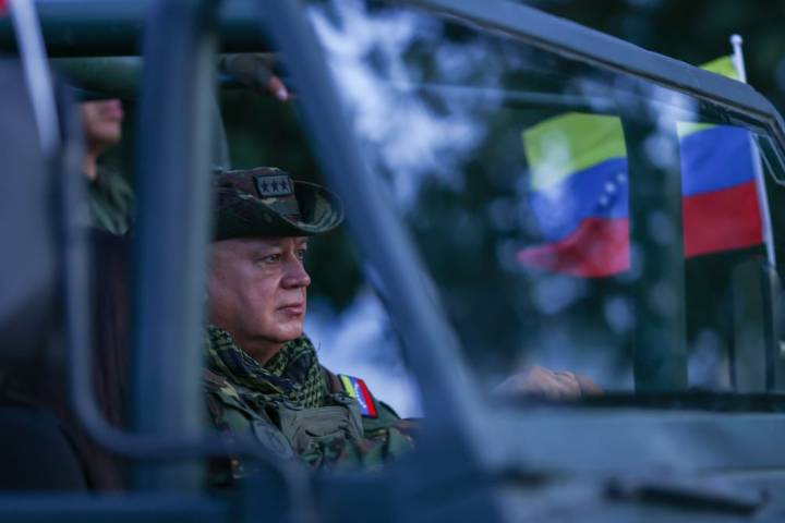 “Quienes han pedido invasiones están pidiendo que lancen bombas sobre Venezuela”, dice ministro de Interior Diosdado Cabello