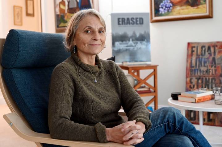 Baltimore documentarian investigates her mom's year