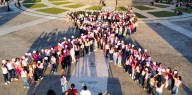 En Monagas realizan lazo humano por la lucha contra el cáncer de mama