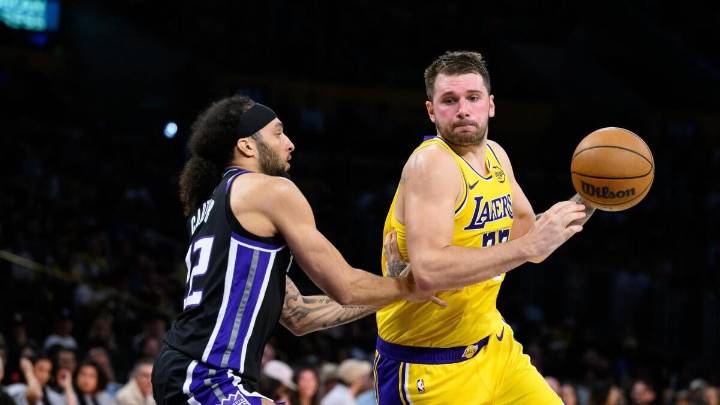 Lakers vs. Grizzlies prediction, odds: Friday NBA picks from proven model with Luka Doncic probable